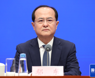 鄢东副部长出席国新办发布会介绍所谓“产能过剩”问题中方立场有关情况